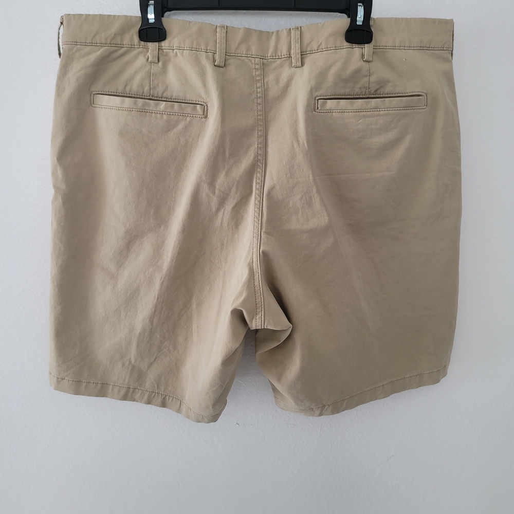 Gap Men's  Shorts 10" Essential Khaki Size 38 - Picture 5 of 13